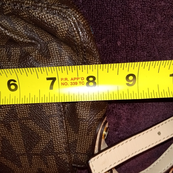 Michael kors mini crossbody bag - Picture 2 of 8